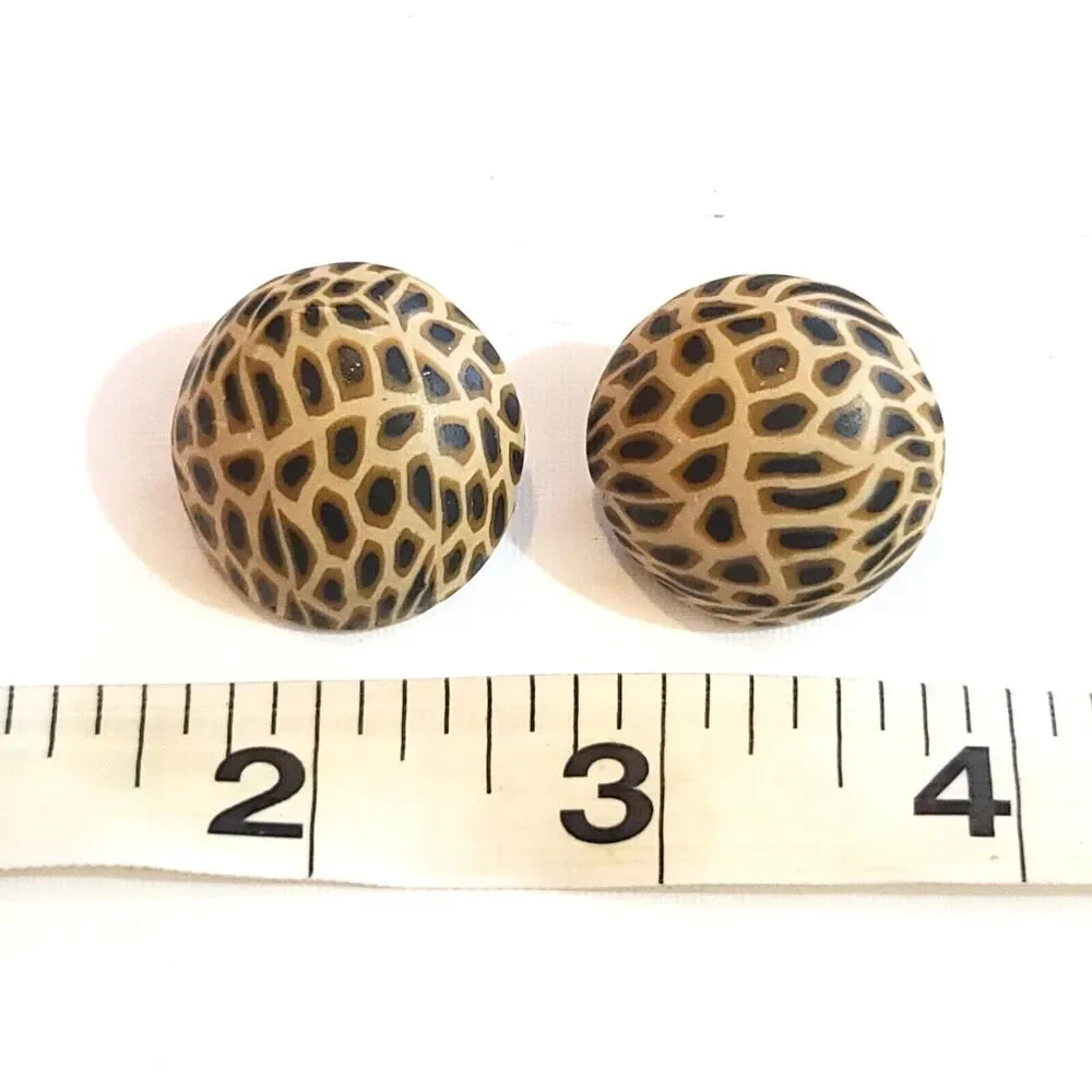 Vintage 80s Large Leopard Print Round Clip On Earrings